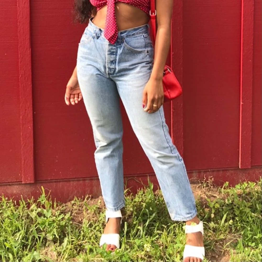 High waisted vintage denim jeans